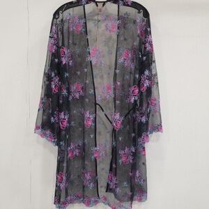 NWT Victoria's Secret Floral Embroidered Kimono/Robe/Lace Cover Up   XS/S